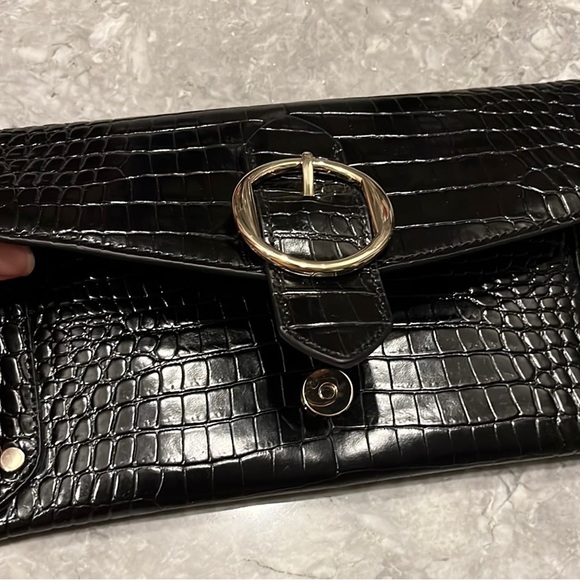 Banana republic black clutch - Picture 5 of 5